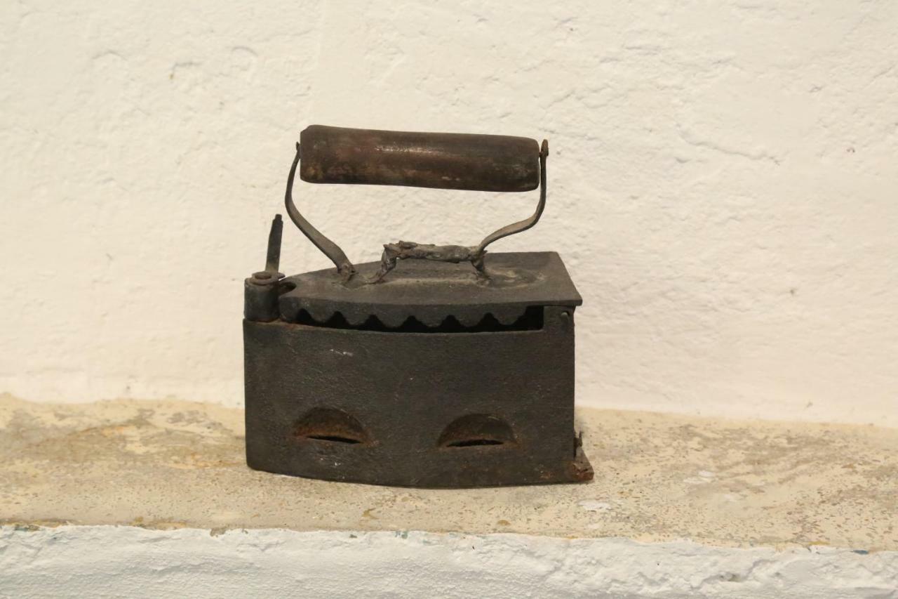 Le Petit Chateau Ano Syros Exteriör bild